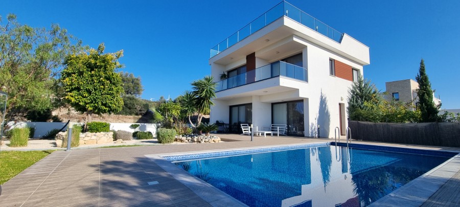 3 Bedrooms House / Villa in Kouklia, Paphos