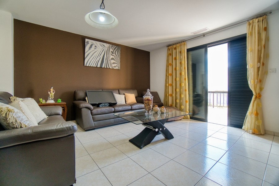 2 Bedrooms Apartment in Paphos, Paphos