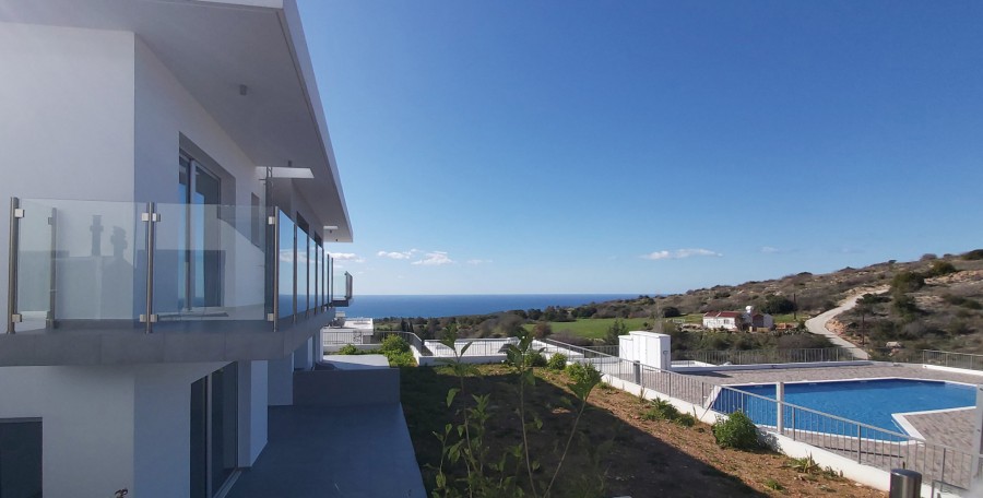 4 Bedrooms House / Villa in Tala, Paphos