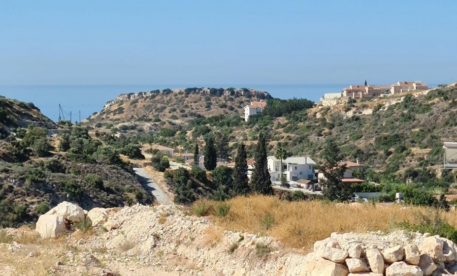 Land in Agios Tychonas, Limassol