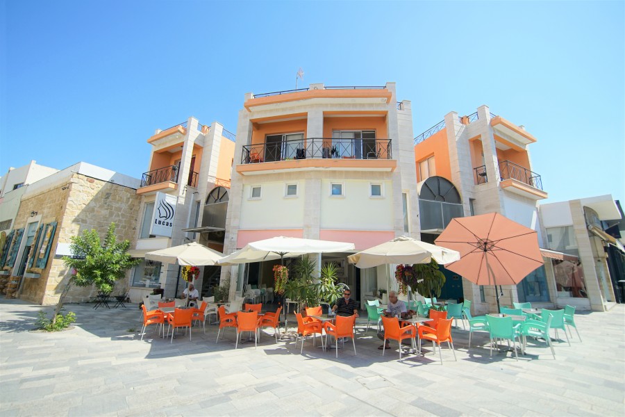 7 Bedrooms Building in Paphos, Paphos