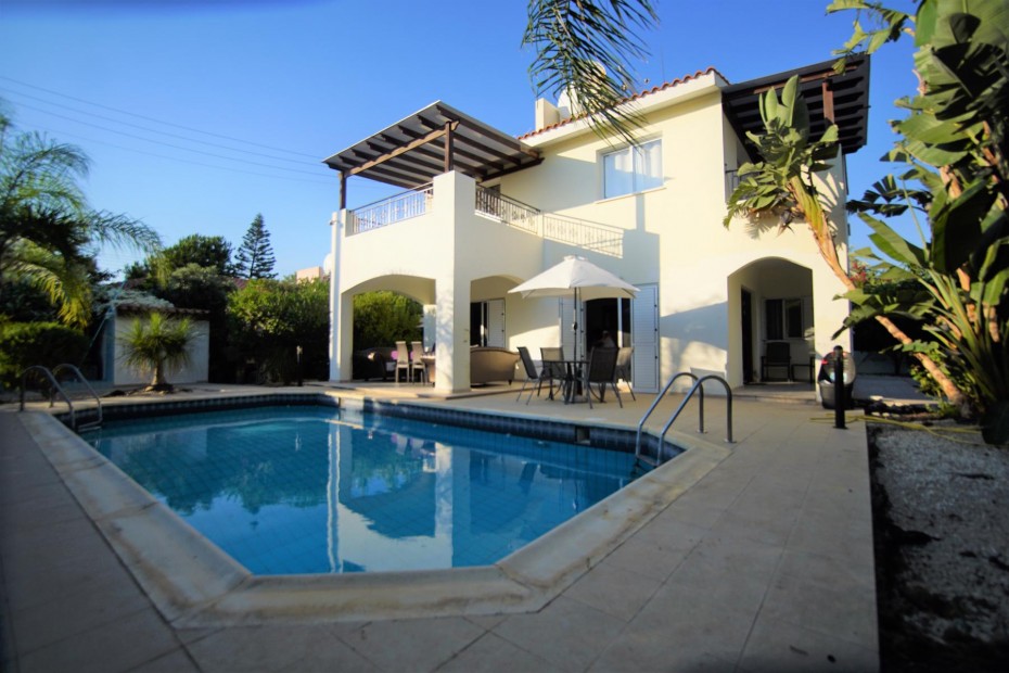 3 Bedrooms House / Villa in Emba, Paphos