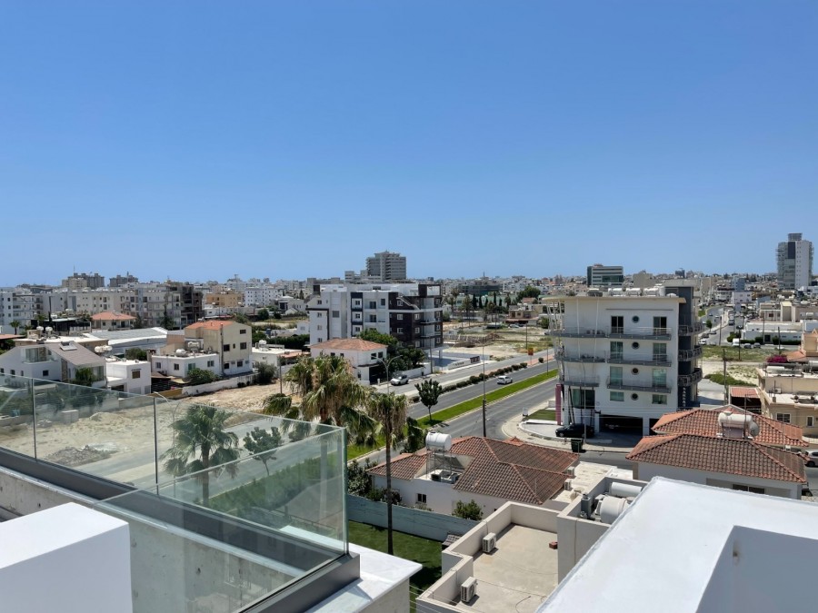 2 Bedrooms Penthouse in Agioi Anargyroi, Larnaca