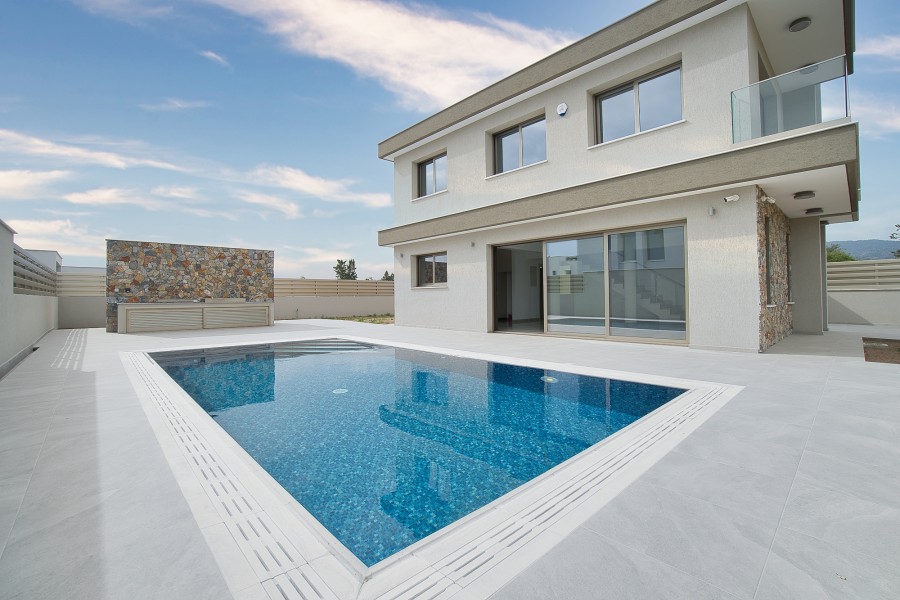 3 Bedrooms House / Villa in Moni, Limassol
