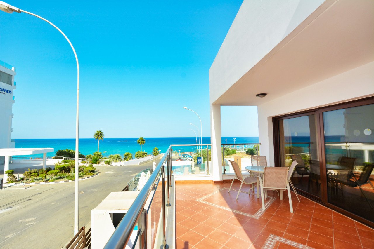 5 Bedrooms House / Villa in Protaras, Famagusta