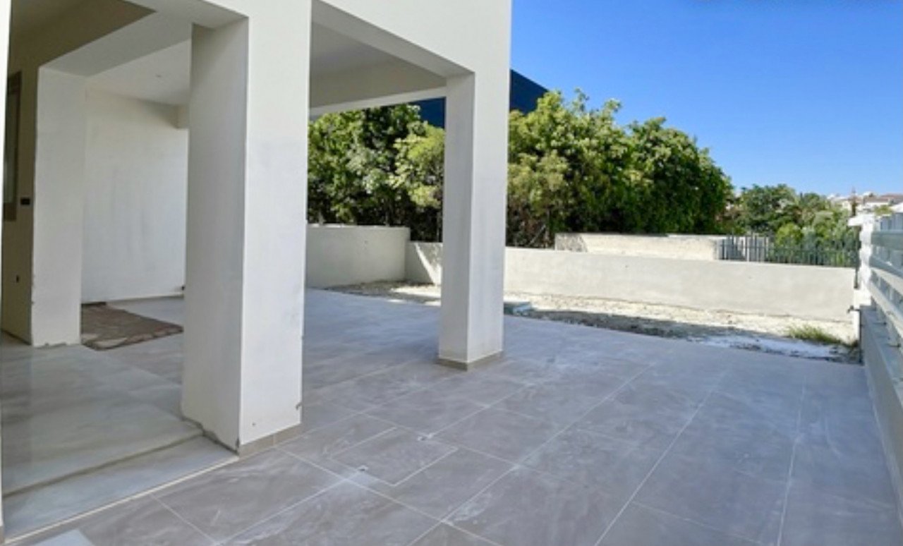4 Bedrooms House / Villa in Latsia, Nicosia