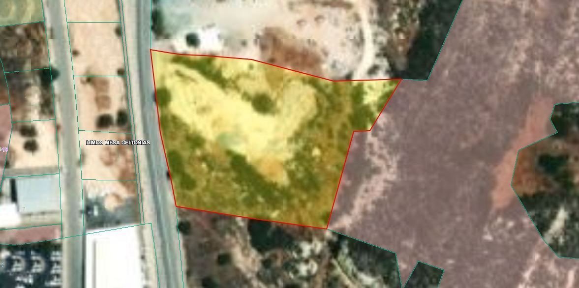 Land in Panthea, Limassol