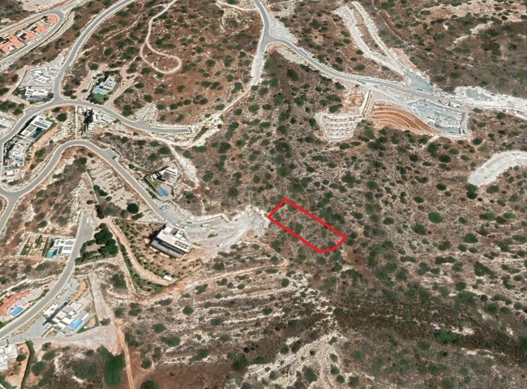 Land in Agios Tychonas, Limassol