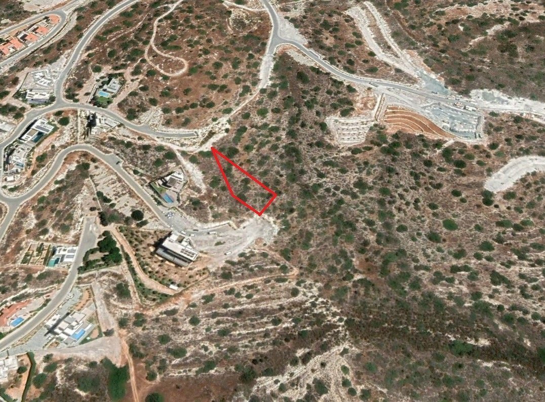 Land in Agios Tychonas, Limassol