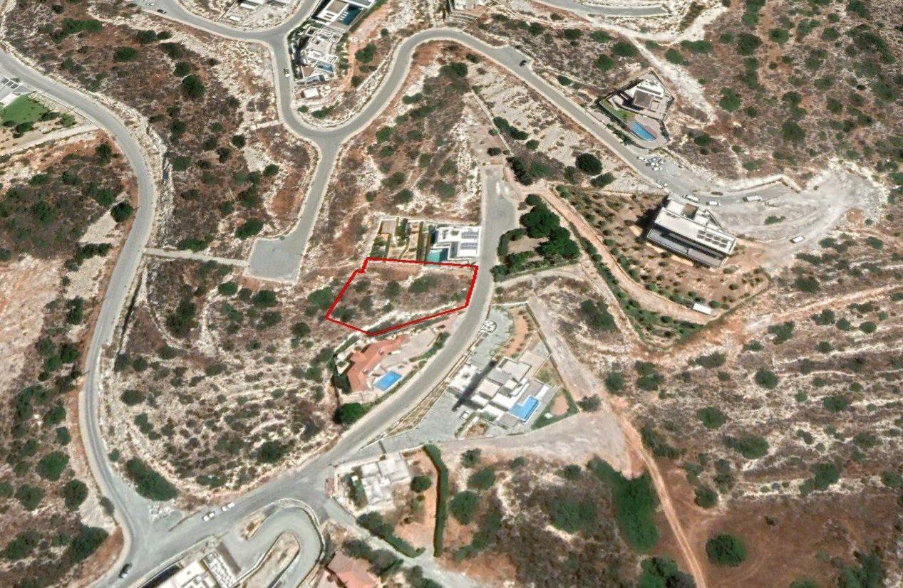 Land in Agios Tychonas, Limassol