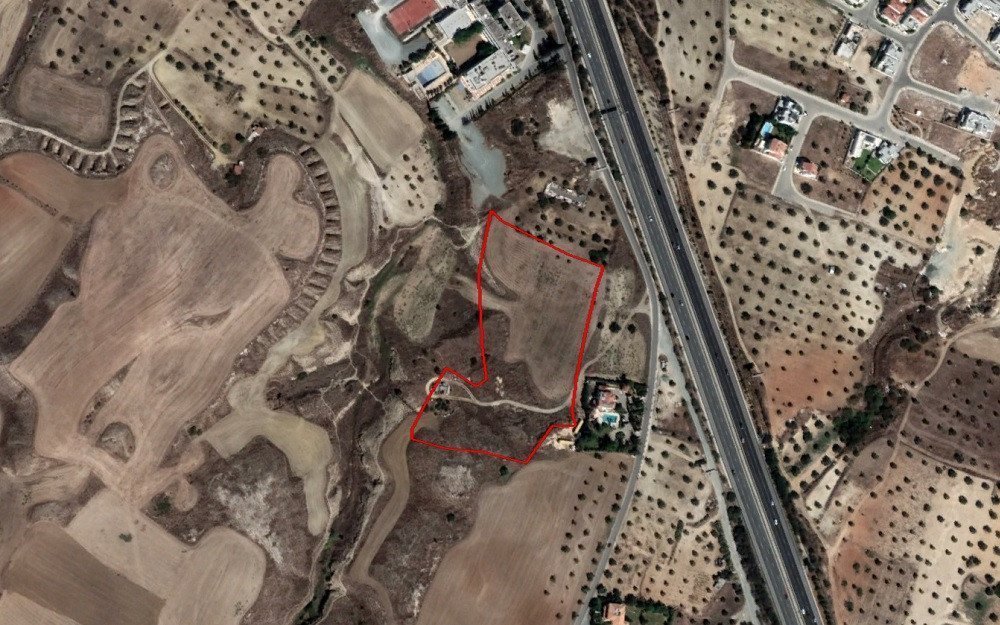 Land in Latsia, Nicosia