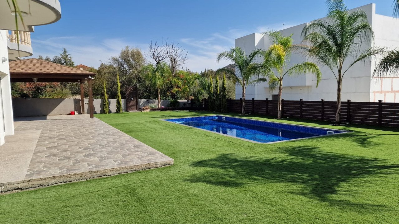 5 Bedrooms House / Villa in Palodia, Limassol