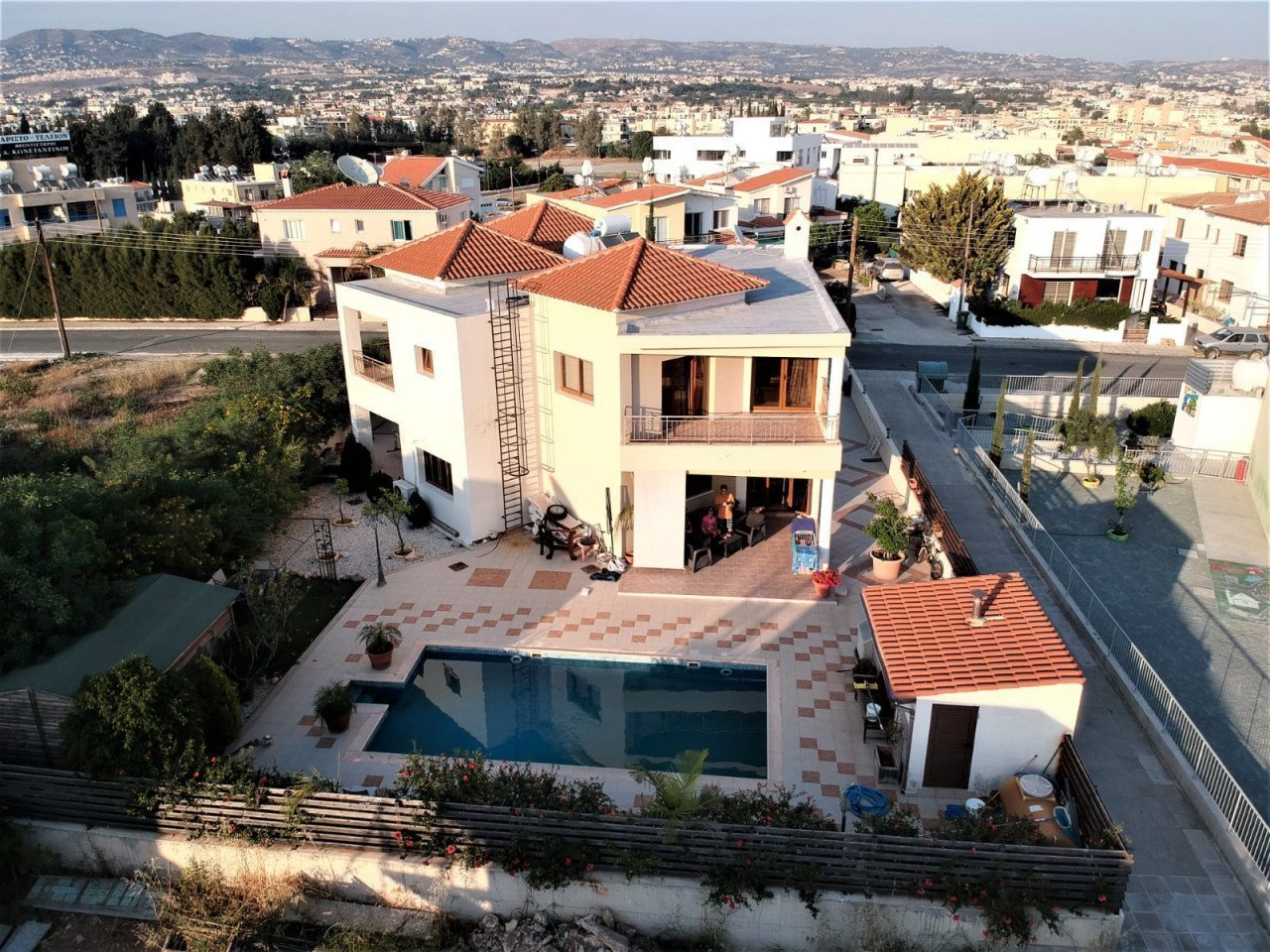 5 Bedrooms House / Villa in Chlorakas, Paphos