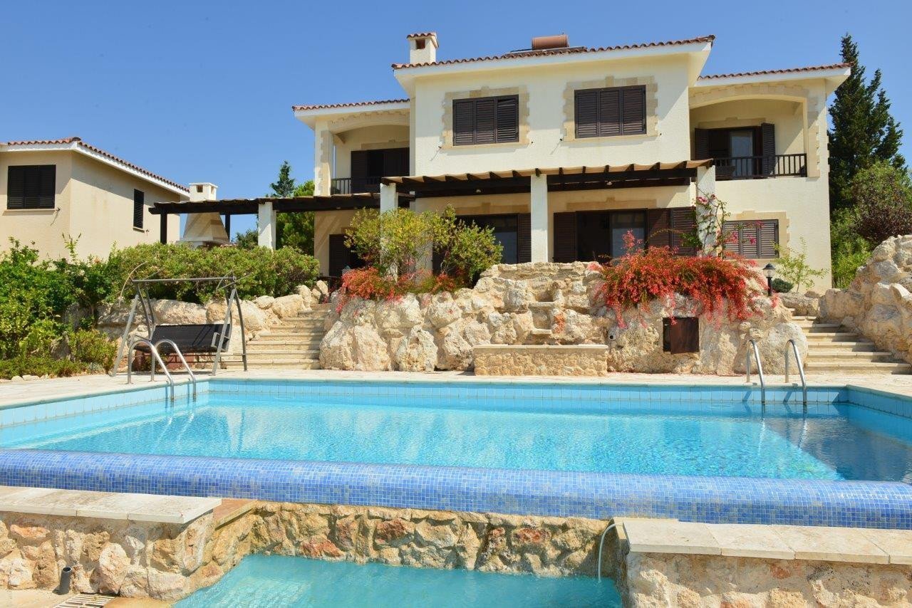 3 Bedrooms House / Villa in Tsada, Paphos