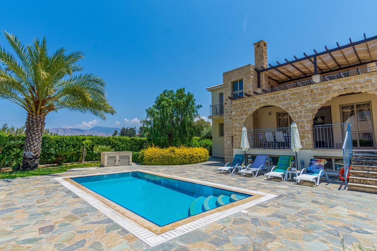 3 Bedrooms House / Villa in Polis, Paphos