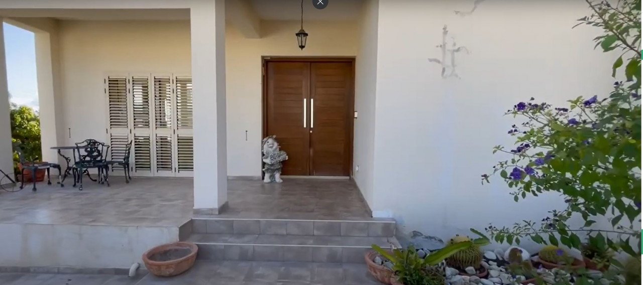 6 Bedrooms House / Villa in Emba, Paphos