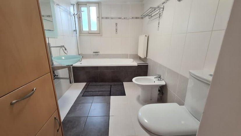 5 Bedrooms House / Villa in Kalo Chorio, Limassol