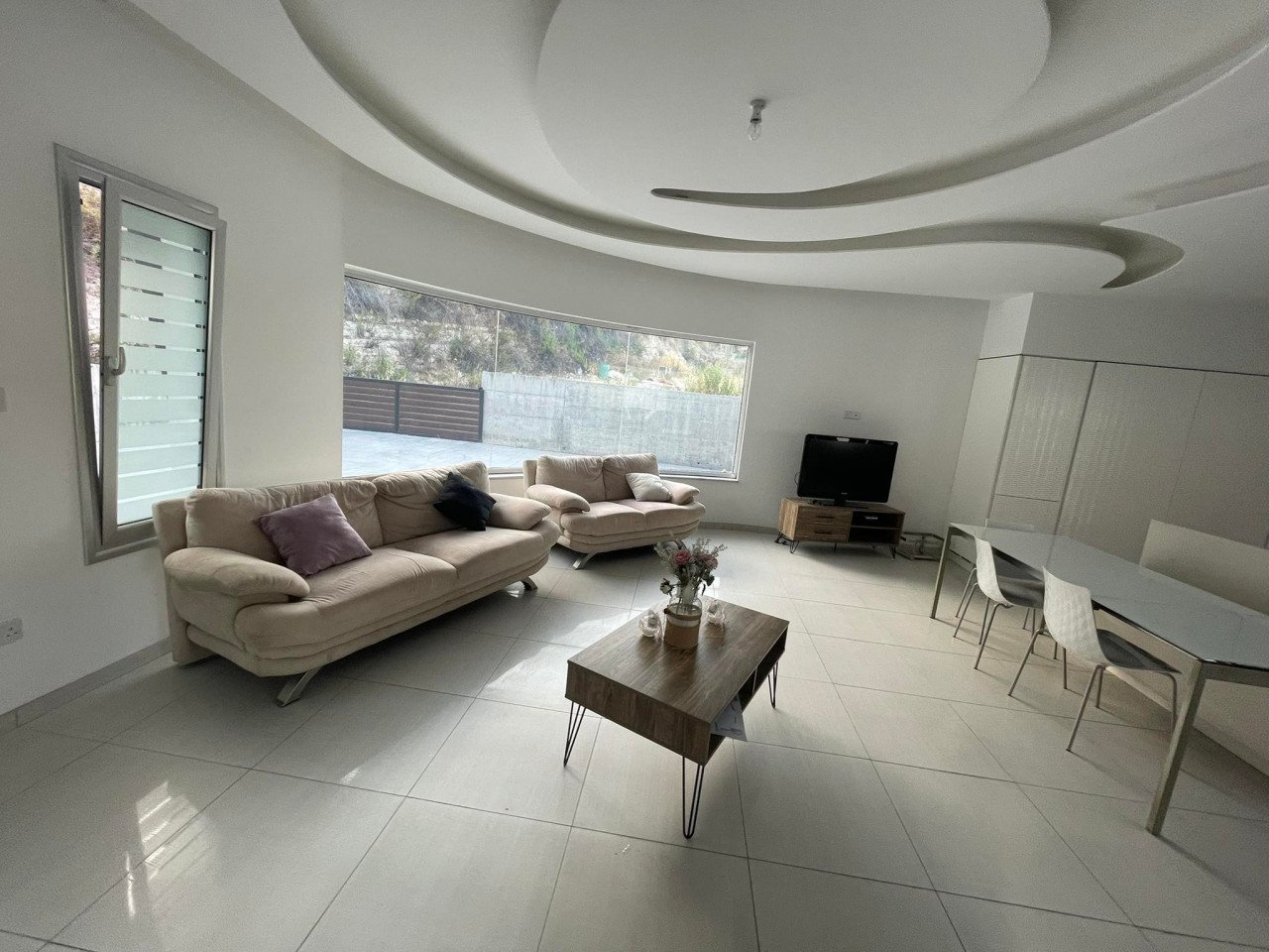 4 Bedrooms House / Villa in Alassa, Limassol