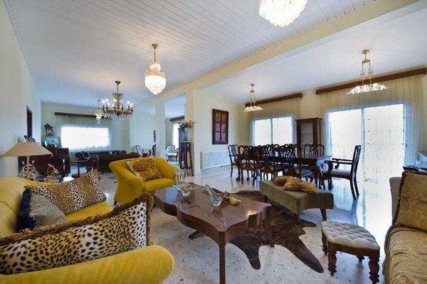 4 Bedrooms House / Villa in Deryneia, Famagusta
