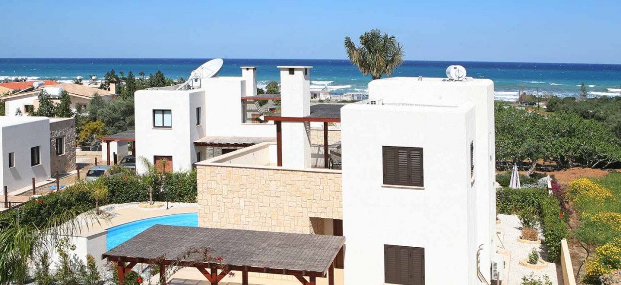 4 Bedrooms House / Villa in Argaka, Paphos