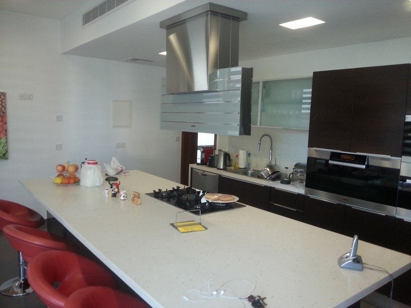5 Bedrooms House / Villa in Crowne Plaza Area, Limassol