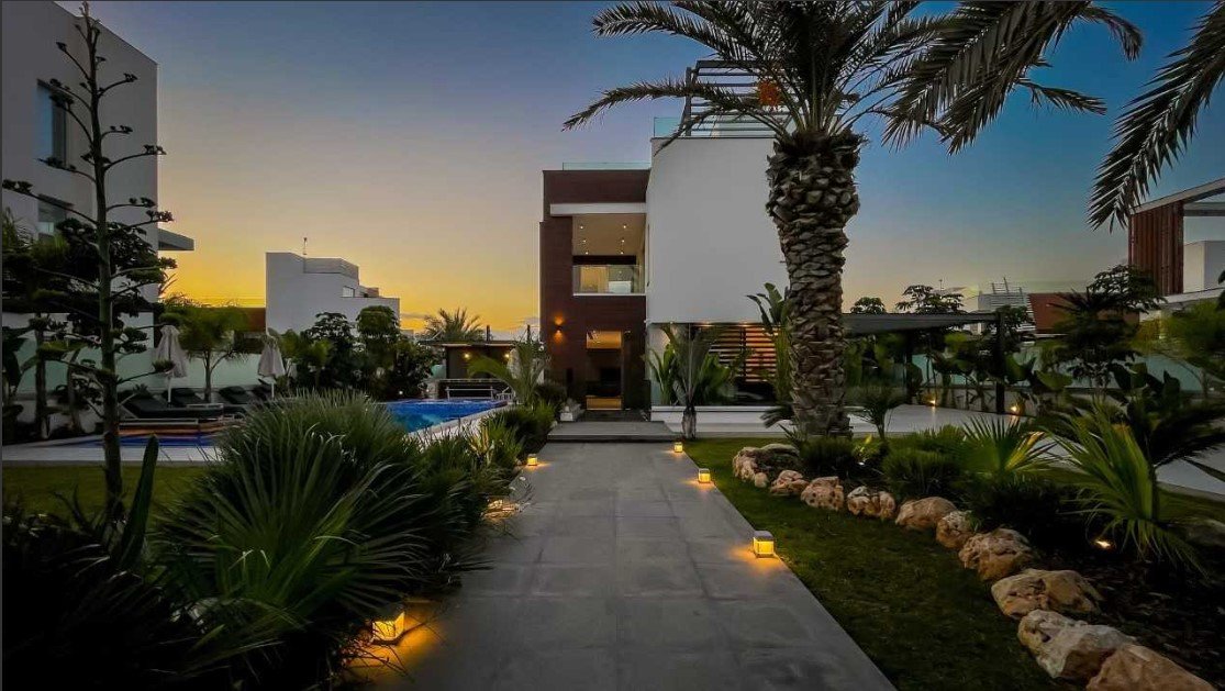 6 Bedrooms House / Villa in Ayia Napa, Famagusta