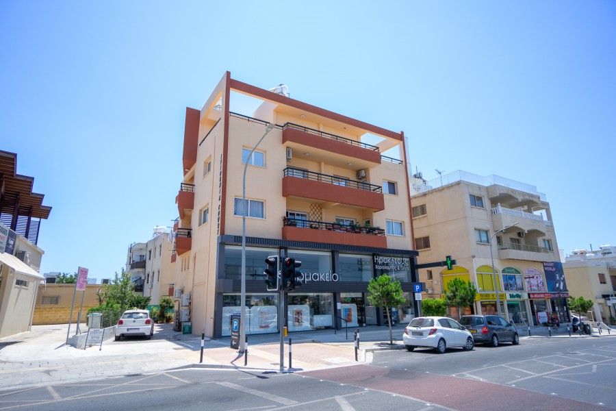 3 Bedrooms Apartment in Paphos, Paphos