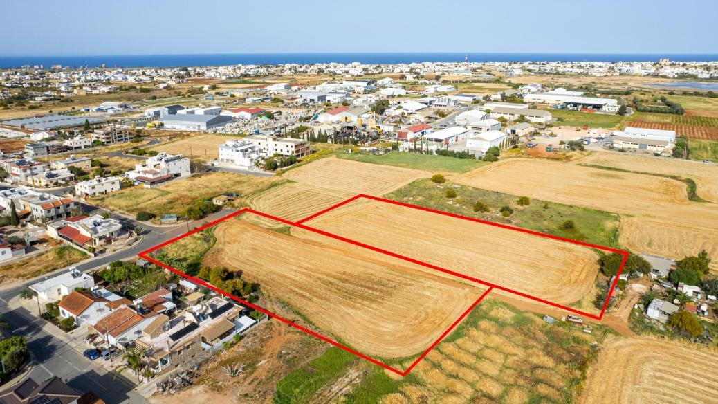 Land in Deryneia, Famagusta