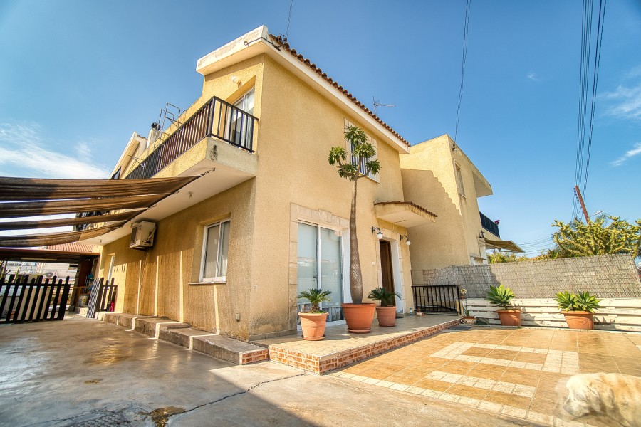 4 Bedrooms House / Villa in Kato Paphos, Paphos