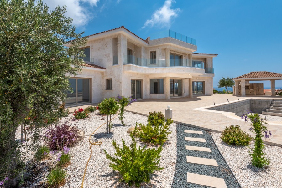 4 Bedrooms House / Villa in Peyia, Paphos